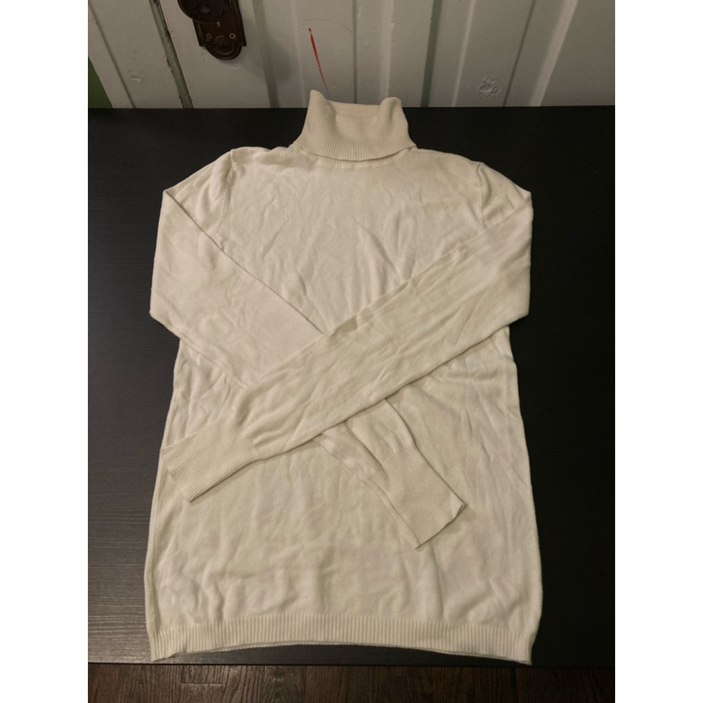❤️ 2 for $10 ❤️ Women's United Colors of Benetton Turtleneck Sweater in small